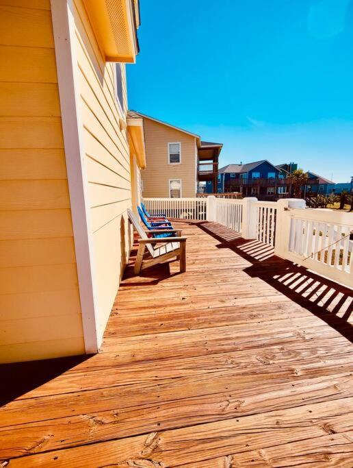 Sunny Delight - Sleeps 10 - Generous Space! Bolivar Peninsula Eksteriør billede