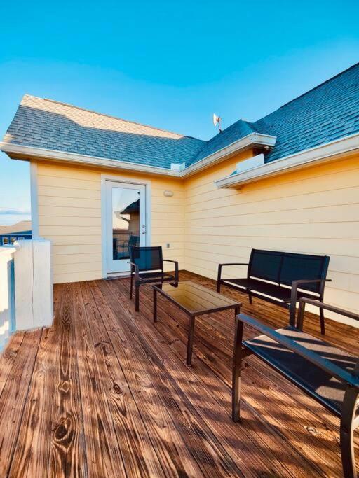 Sunny Delight - Sleeps 10 - Generous Space! Bolivar Peninsula Eksteriør billede