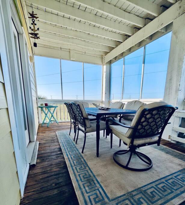 Sunny Delight - Sleeps 10 - Generous Space! Bolivar Peninsula Eksteriør billede