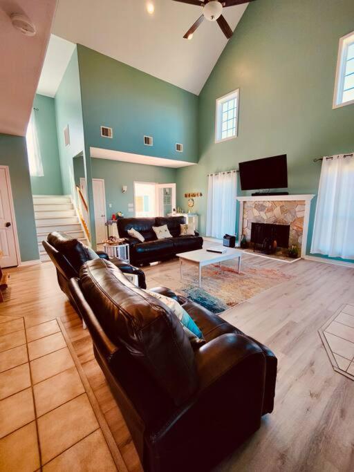 Sunny Delight - Sleeps 10 - Generous Space! Bolivar Peninsula Eksteriør billede