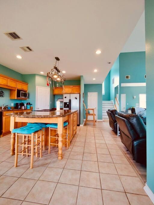 Sunny Delight - Sleeps 10 - Generous Space! Bolivar Peninsula Eksteriør billede