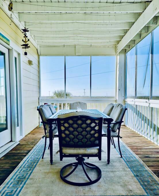 Sunny Delight - Sleeps 10 - Generous Space! Bolivar Peninsula Eksteriør billede