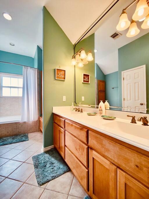 Sunny Delight - Sleeps 10 - Generous Space! Bolivar Peninsula Eksteriør billede