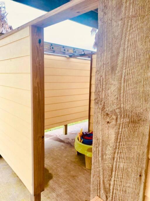 Sunny Delight - Sleeps 10 - Generous Space! Bolivar Peninsula Eksteriør billede