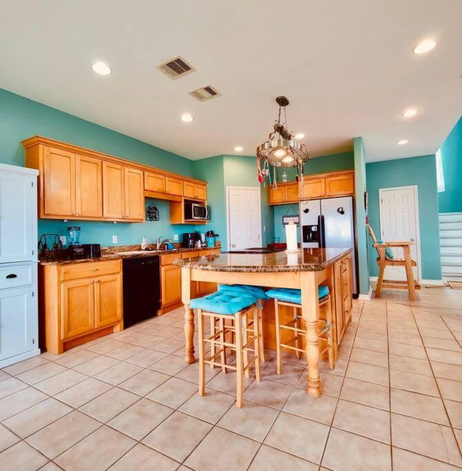 Sunny Delight - Sleeps 10 - Generous Space! Bolivar Peninsula Eksteriør billede